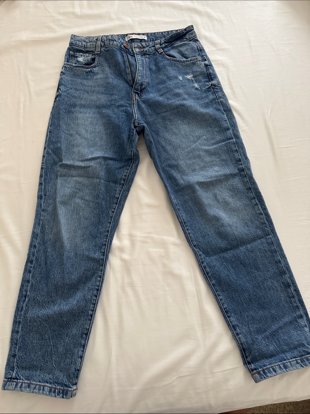 Zara Women's Straight-Leg Jeans in Medium Blue